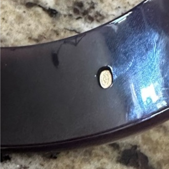 🌟🌟Authentic Chanel Bangle Plum CC Logo🌟🌟 - Picture 7 of 7